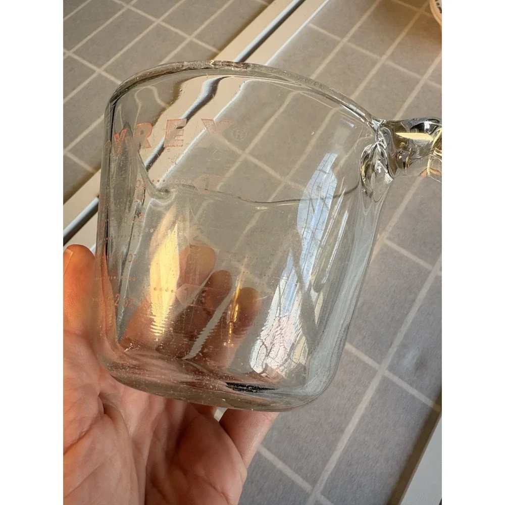 Vintage Pyrex Measuring Cup 1 Cup 8oz Red Lettering Closed D Handle